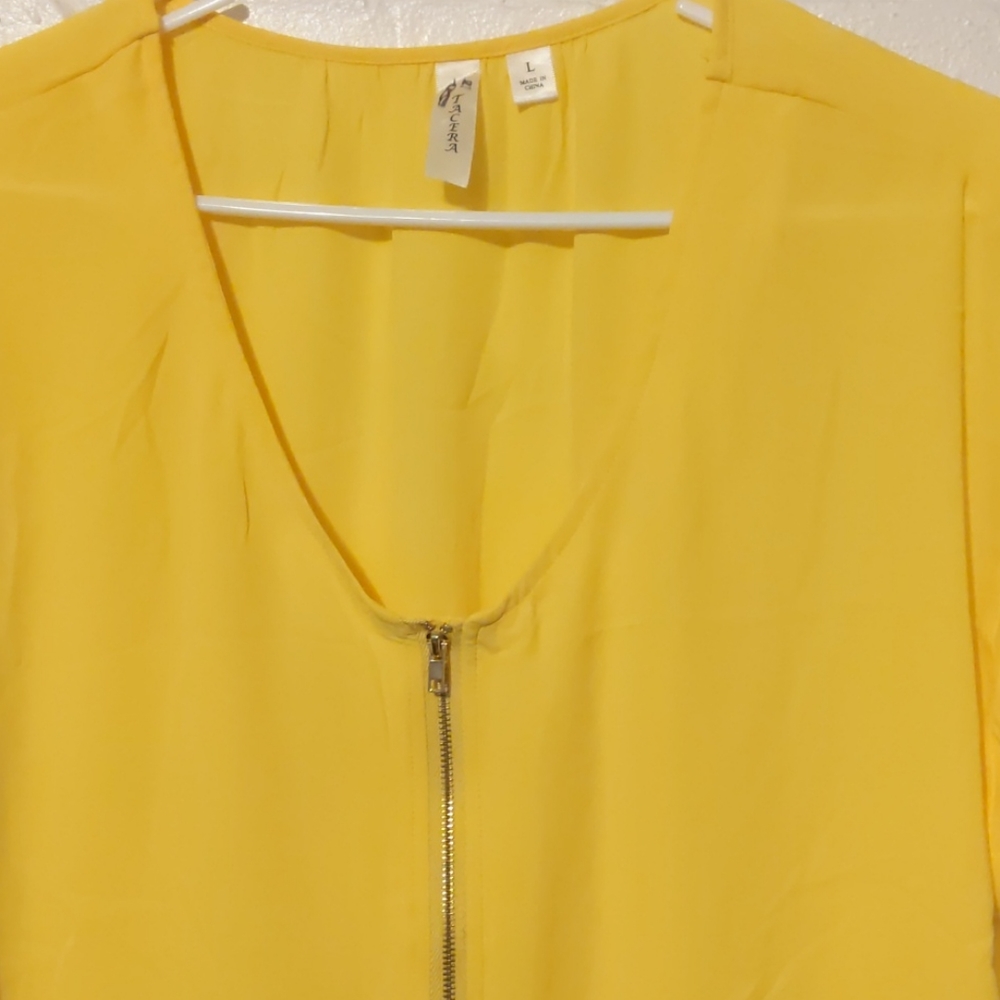 Yellow zippered shirt